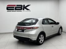 Honda Civic Hatch 1.8 EXi Ebk Auto Dealers LA Rochelle