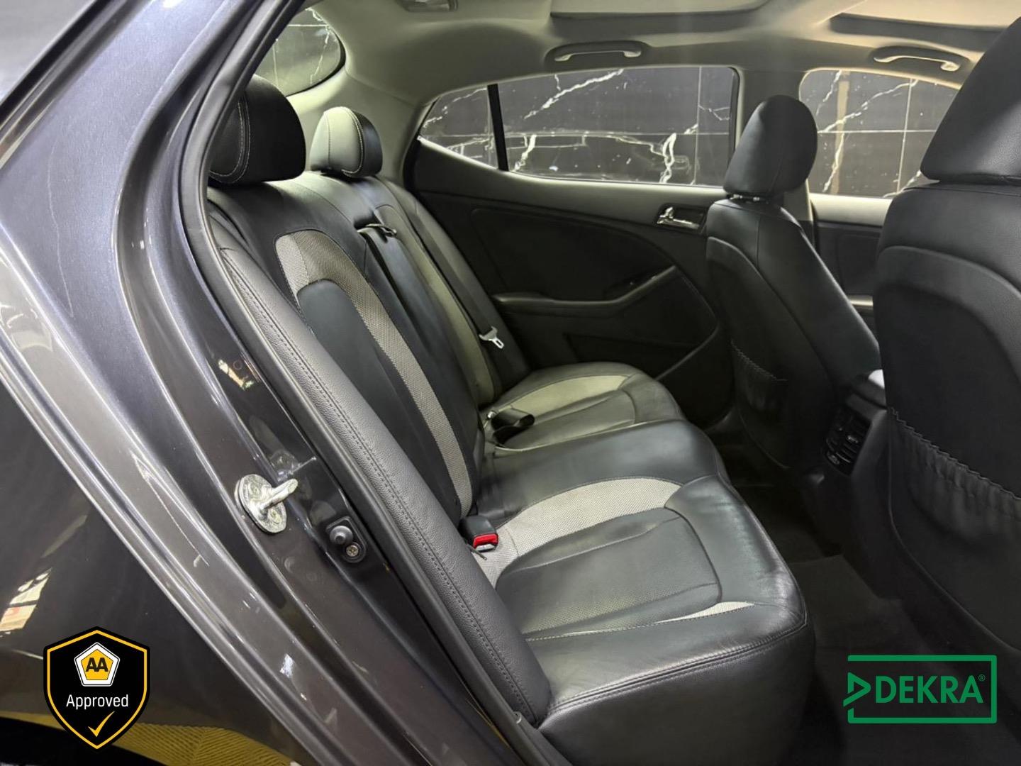 Kia Optima 2.4 Koos and Mike Cars