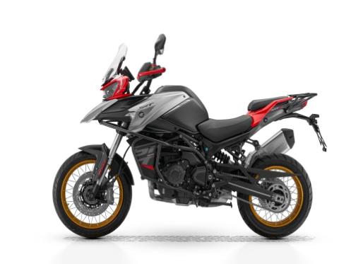 QJ Motors SRT 900 SX