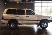 Toyota Land Cruiser 105 4500 EFI Cape Towns Most Wanted 4x4