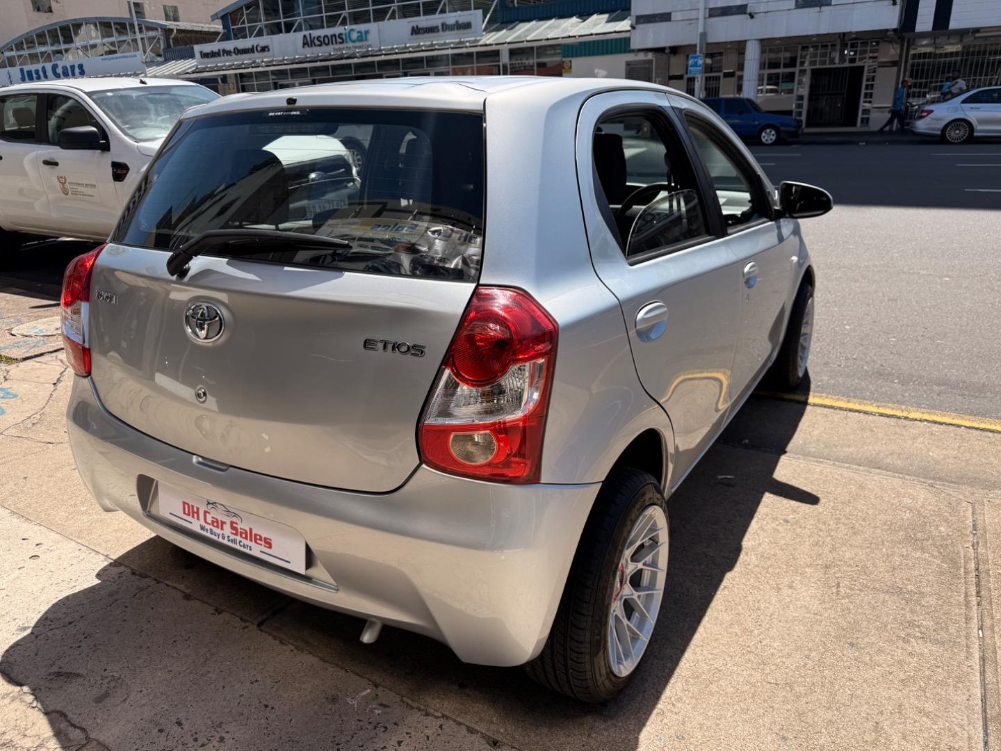 Toyota Etios hatch 1.5 Sprint DH Car Sales