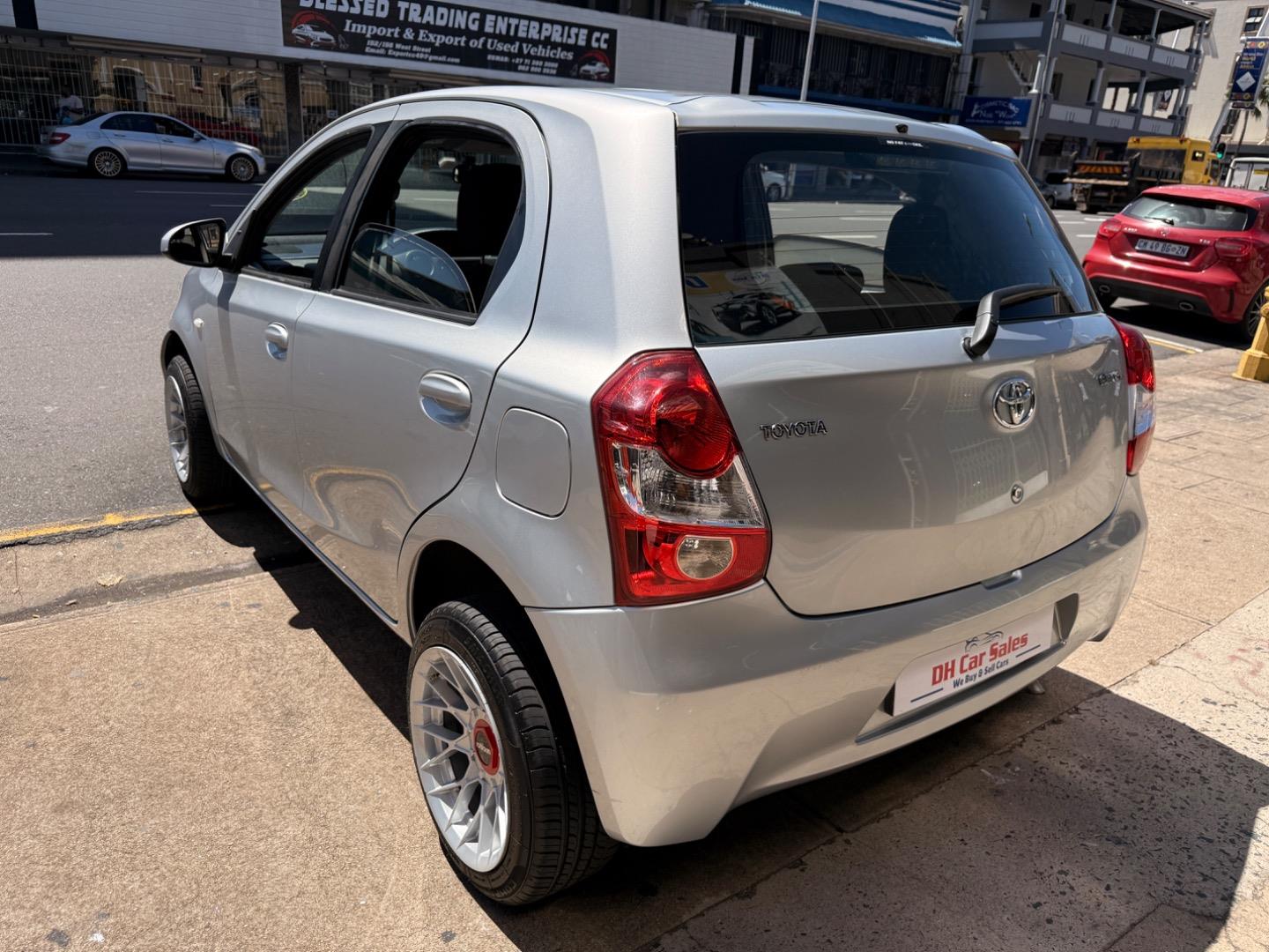Toyota Etios hatch 1.5 Sprint DH Car Sales