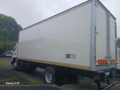2016 Isuzu F-Series FTR850 for sale