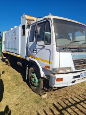 Nissan UD single axle refuse compactor Johan Jacobs Machinery and Trucks SA