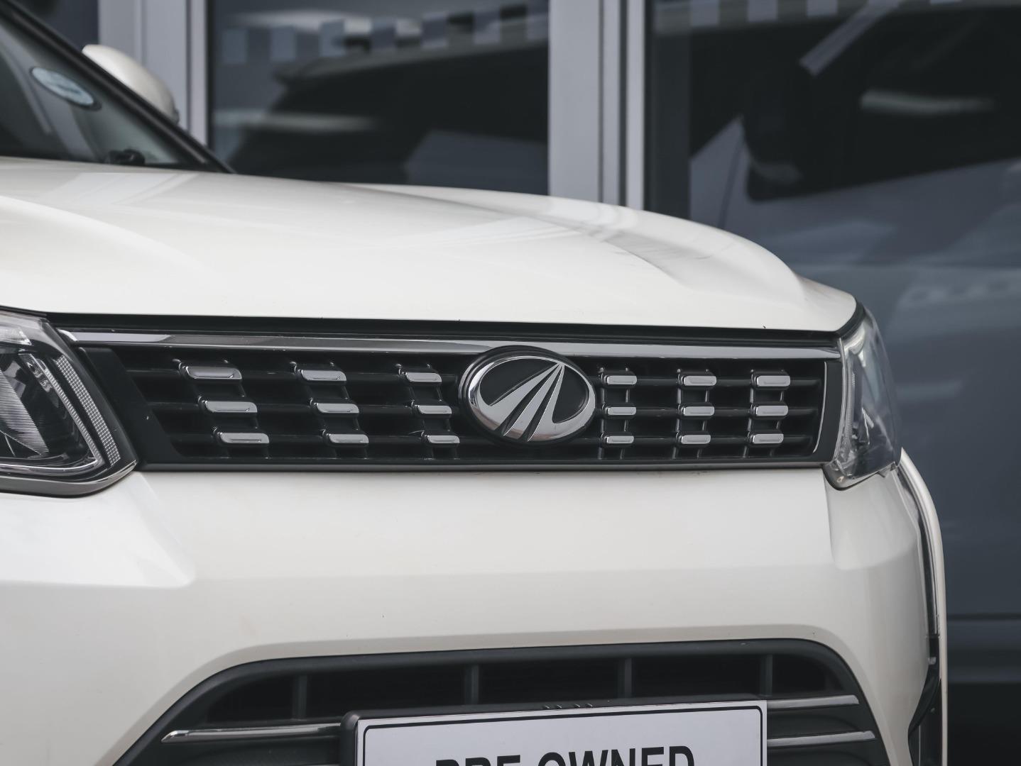 Mahindra XUV300 1.5TD W8 Isuzu Richards Bay