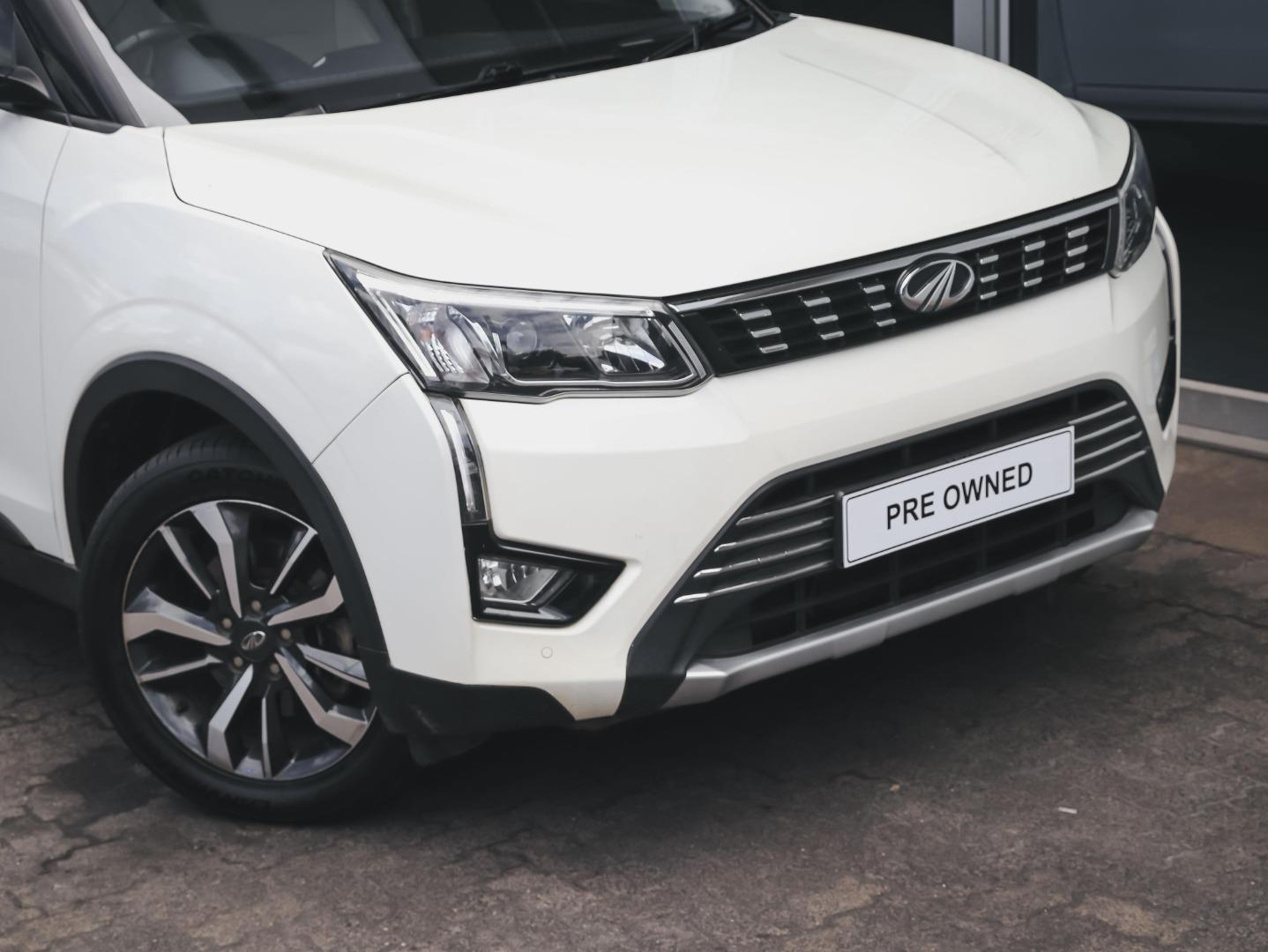 Mahindra XUV300 1.5TD W8 Isuzu Richards Bay