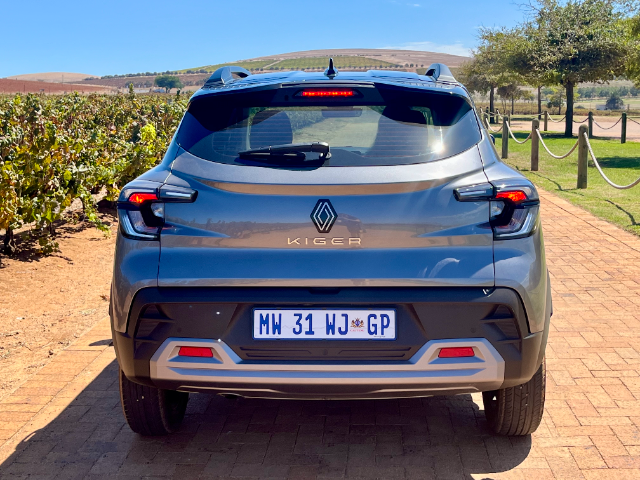 The rear skid plate adds an outdoorsy touch and the roof rails can bear a 50kg load.