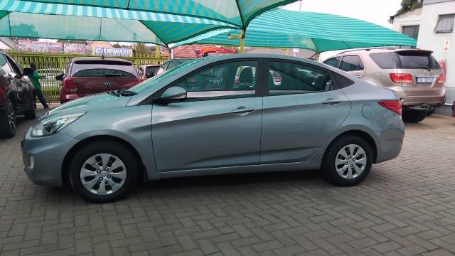 Hyundai Accent Sedan 1.6 Fluid Dm Cars
