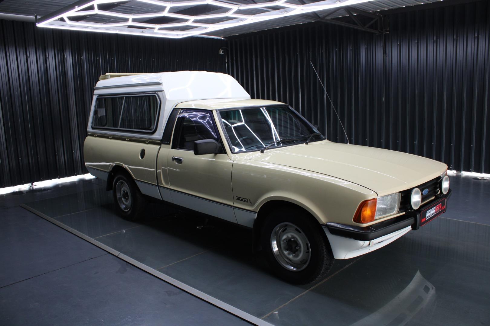 Ford Cortina 3.0 Leisure Struben Street Motors