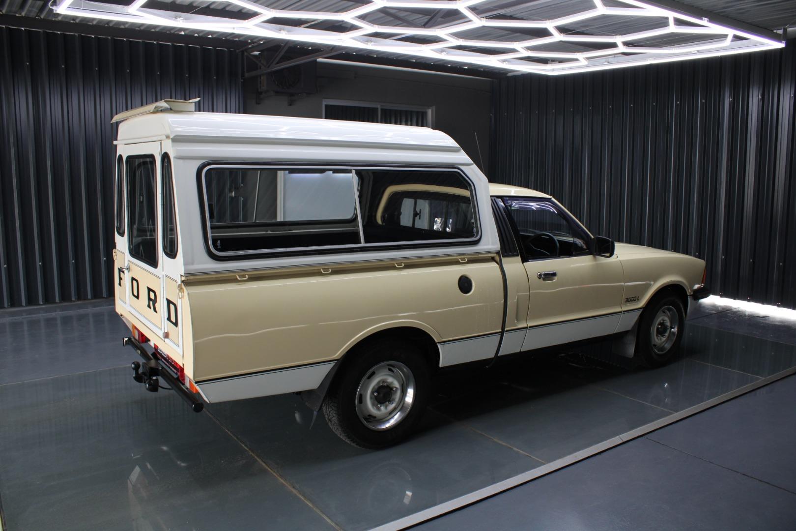 Ford Cortina 3.0 Leisure Struben Street Motors