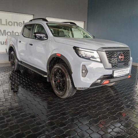 Nissan Navara 2.5DDTi Double Cab PRO-2X Lionel Motors