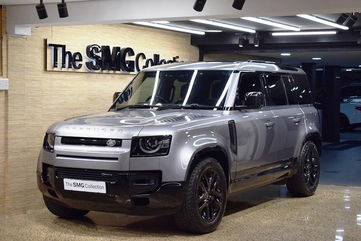 Land Rover Defender 110 P400 HSE The SMG Collection