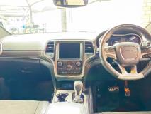 Jeep Grand Cherokee SRT