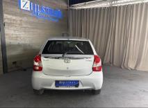 Toyota Etios Hatch 1.5 Xi Zijlstras Autohaus