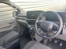 Volkswagen Transporter 2.0TDi Crew Bus Lwb 8-seater Manual Hatfield Approved Used Somerset West