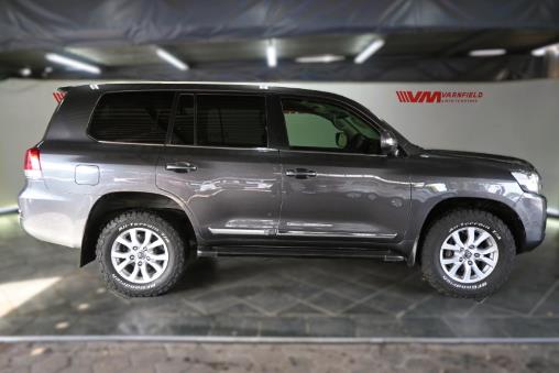 2017 Toyota Land Cruiser 200 4.5D-4D V8 VX for sale