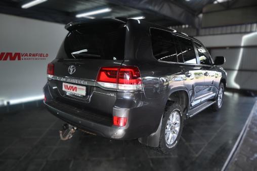 2017 Toyota Land Cruiser 200 4.5D-4D V8 VX for sale