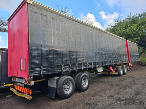 Henred Freuhauf SUPERLINK Tautliner United Truck Centre