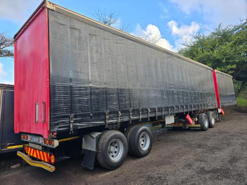 Henred Freuhauf SUPERLINK Tautliner United Truck Centre