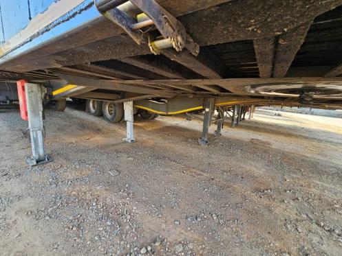 Afrit TRI AXLE Walking floor Pomona Road Truck Sales