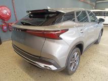 Omoda C5 1.5 Street Mahindra Montana