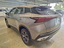 Omoda C5 1.5 Street Mahindra Montana