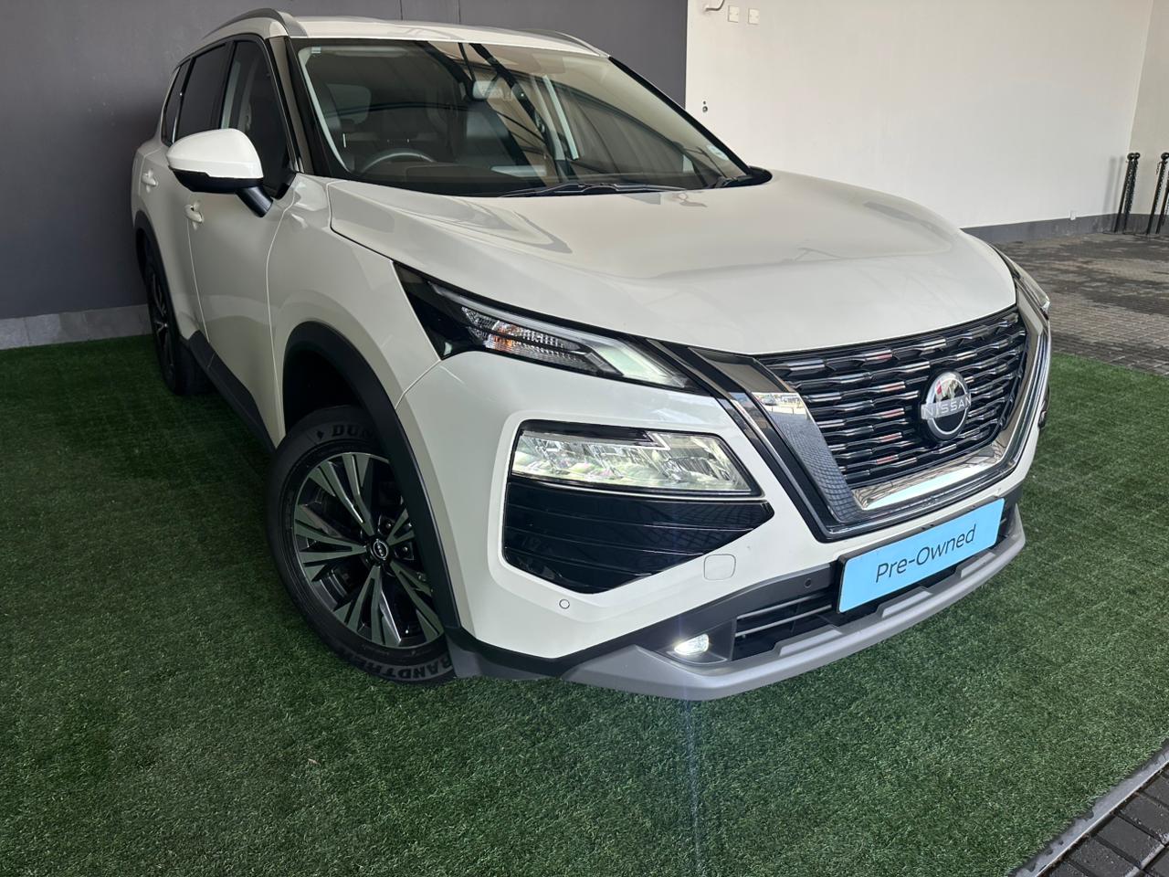Nissan X-Trail 2.5 Acenta Mark White The Glen
