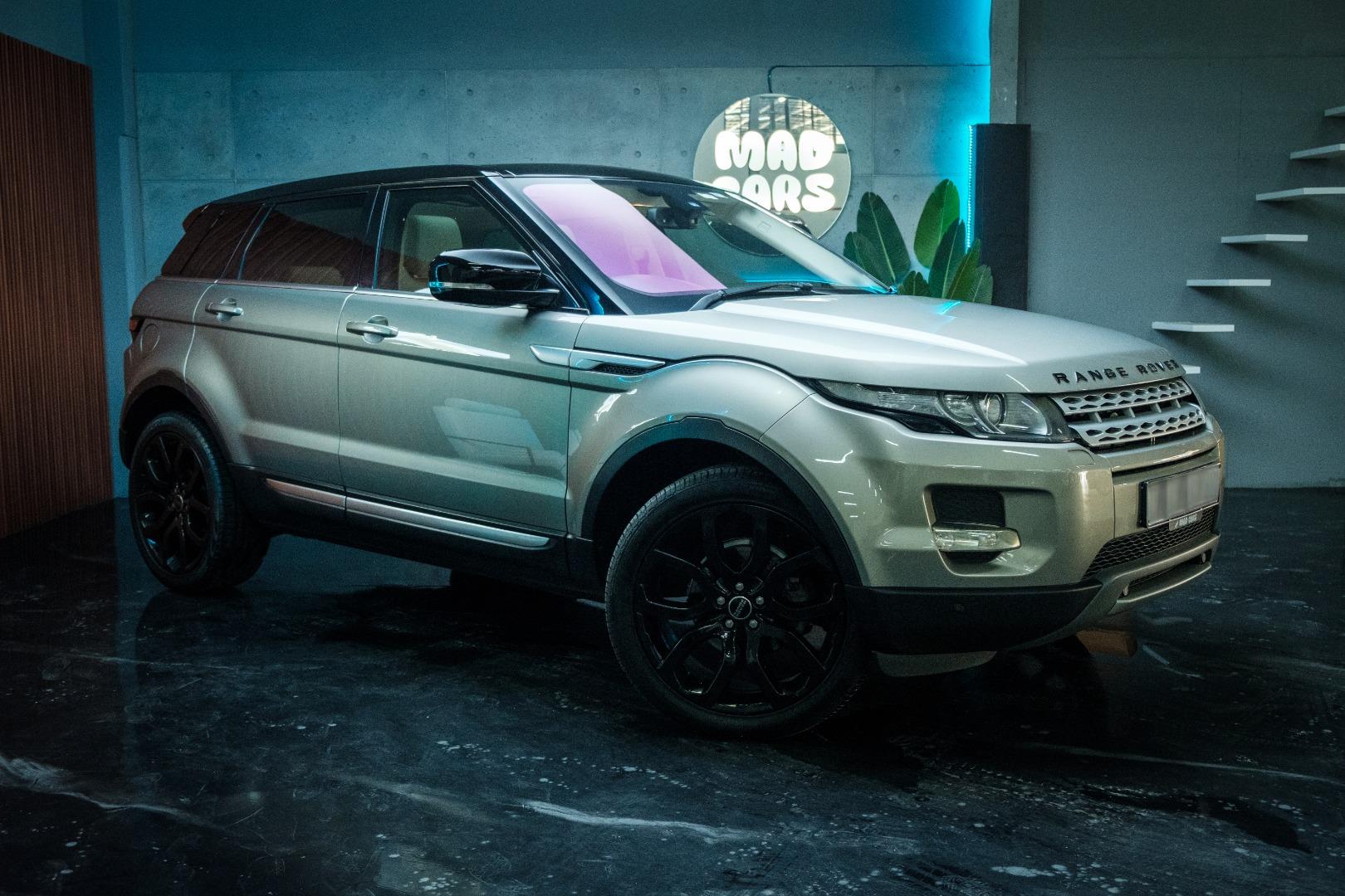 Land Rover Range Rover Evoque Si4 Dynamic Mad Cars