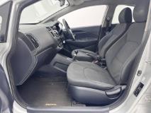 Kia Rio Sedan 1.2 EBK Diagonal Street