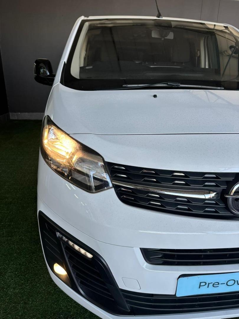 Opel Zafira Life 2.0TD Enjoy Mark White The Glen