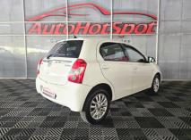 Toyota Etios Hatch 1.5 Xi AutoHotSpot