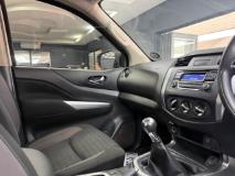 Nissan Navara 2.5DDTi SE M Drive Auto