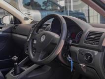 Volkswagen Jetta 2.0 Comfortline Barons VW Bruma