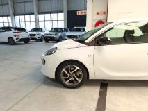 Opel Adam 1.0T Cubbi George