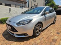 Ford Focus ST 3 Auto Retailers