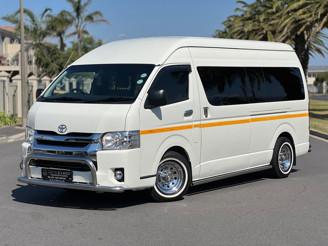 Toyota HiAce 2.5D-4D Bus 14-Seater GL Autoworld Exotic