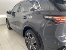 Volkswagen Tiguan 2.0TSI R-line 4Motion Claremont VW