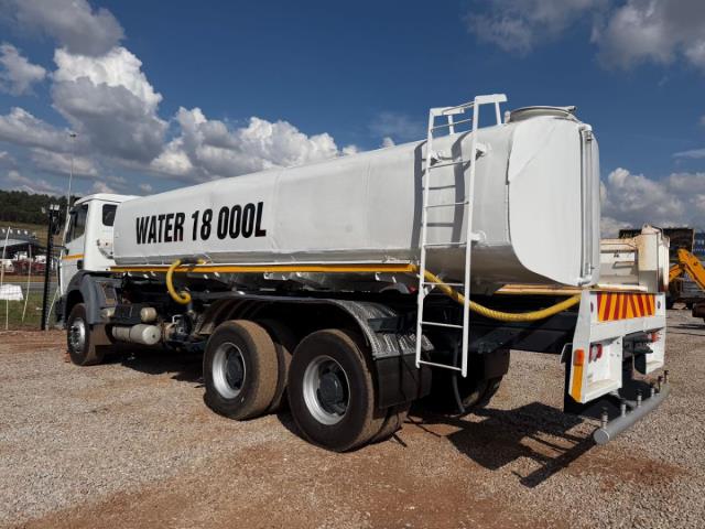 Powerstar VX2628 18000L JBL Equipment