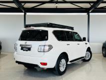 Nissan Patrol 5.6 V8 LE Premium 4WD Rola Motors Mercedes-benz