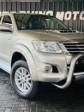 Toyota Hilux 3.0D-4D Double Cab Raider White Rhino Motors