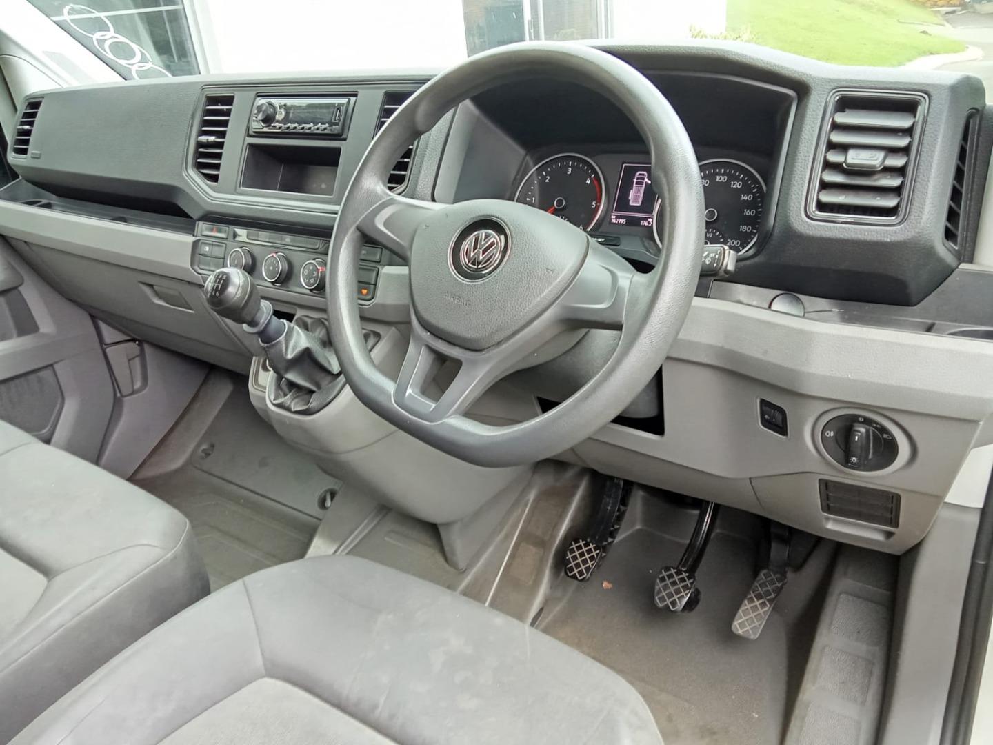 Volkswagen Crafter 35 2.0TDI MWB East Toyota