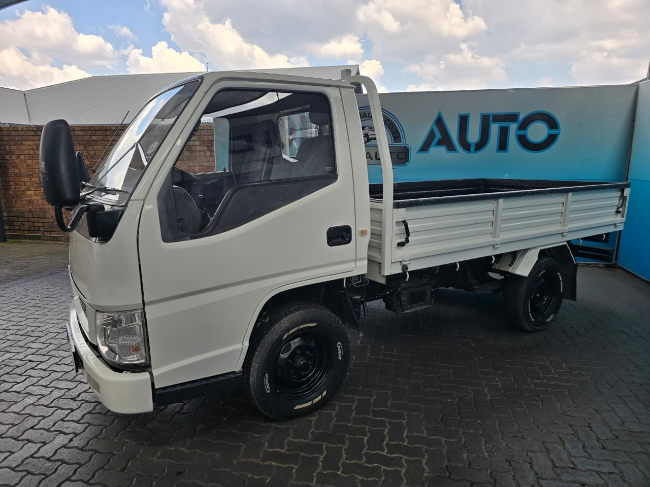 JMC Carrying 2.8 TDI LUX LWB D/s/c/c Idp Auto