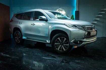 Mitsubishi Pajero Sport 2.4 D4 4x4 Mad Cars