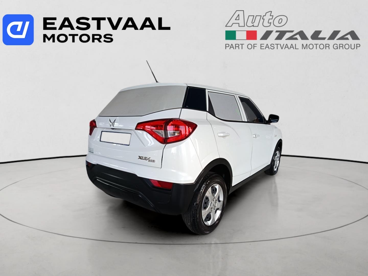 Mahindra XUV300 1.2T W4 Xprez Panel Van Auto Italia