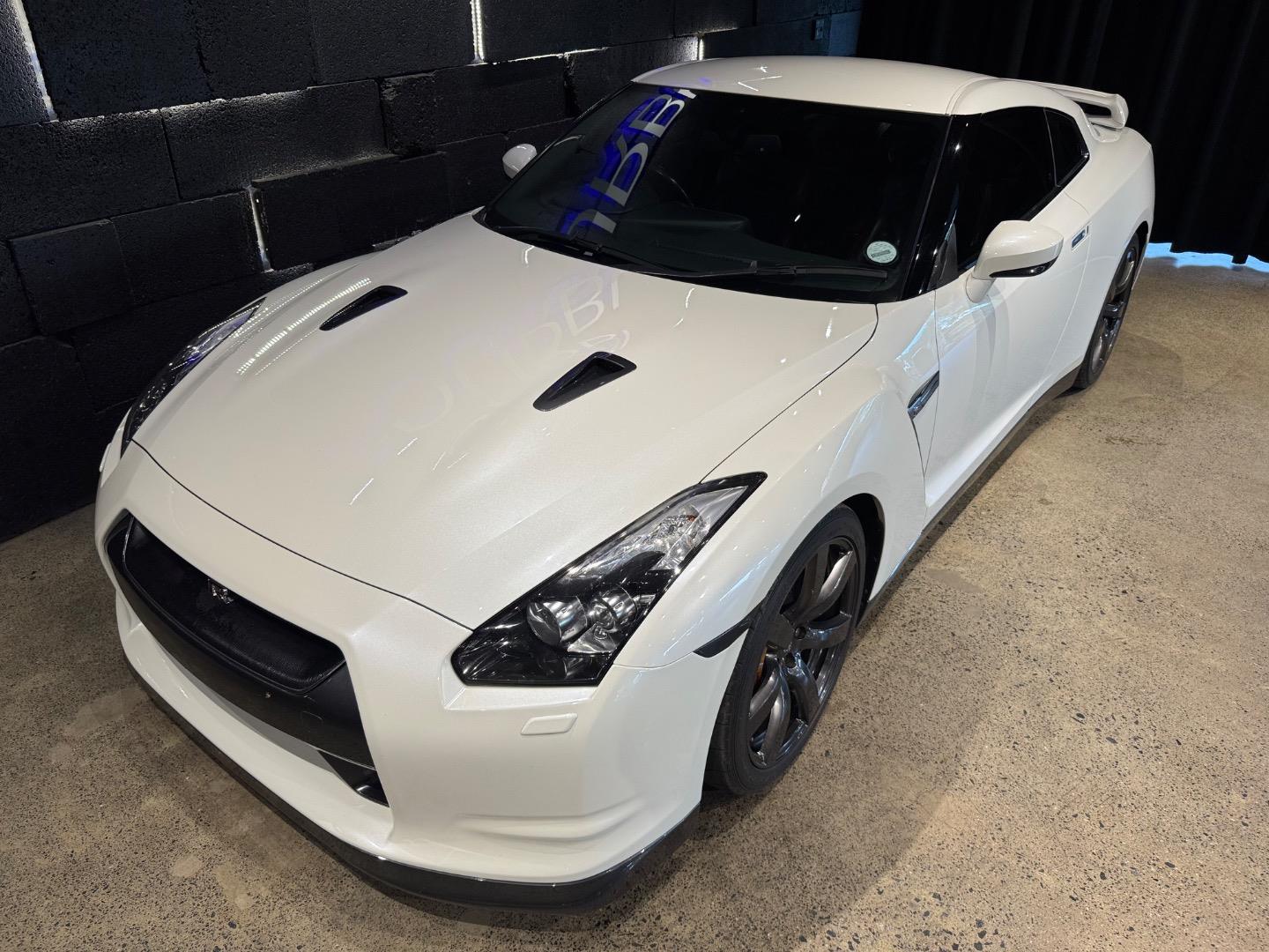 Nissan GT-R Black Edition Fourbuy