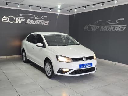 Volkswagen Polo Sedan 1.4 Comfortline WP Motors
