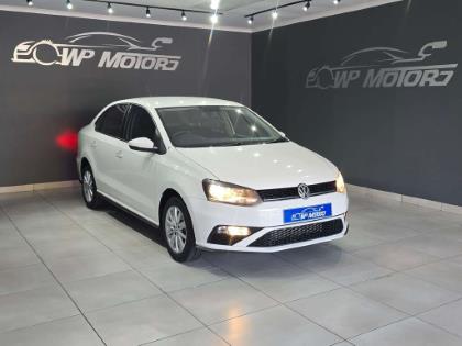 Volkswagen Polo Sedan 1.4 Comfortline WP Motors