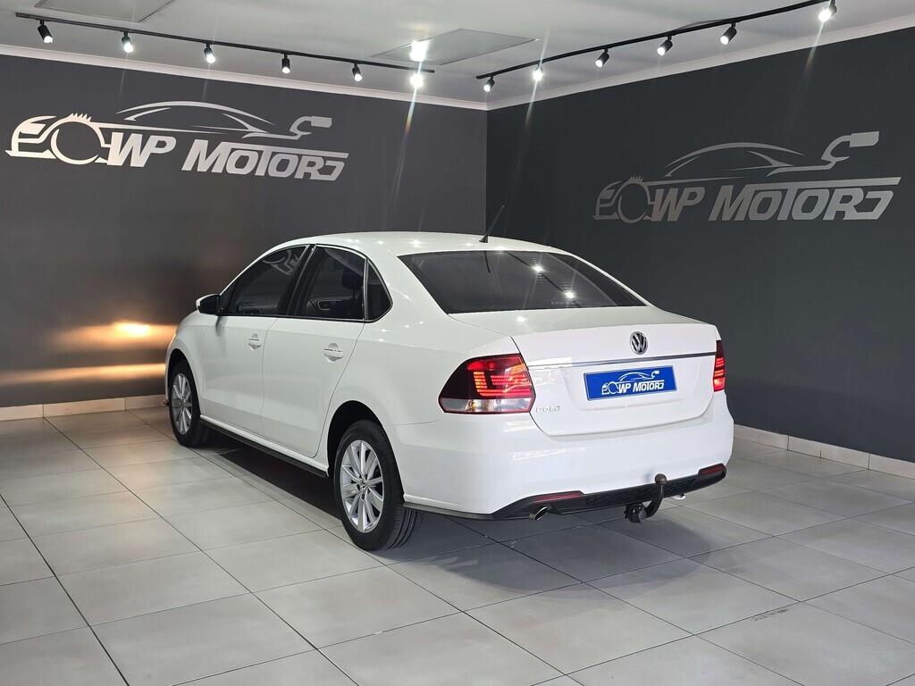 Volkswagen Polo Sedan 1.4 Comfortline WP Motors