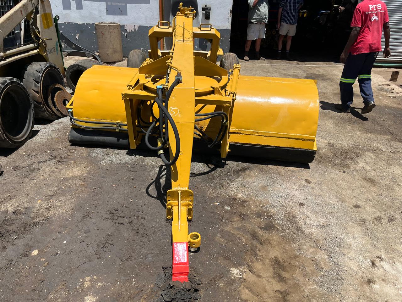 Macnay Hydraulic Road Broom Sweeper Dirtworx