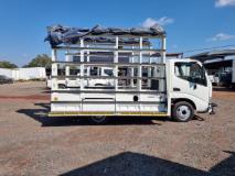 Toyota Dyna 150 GLASS CARRIER Motordeal
